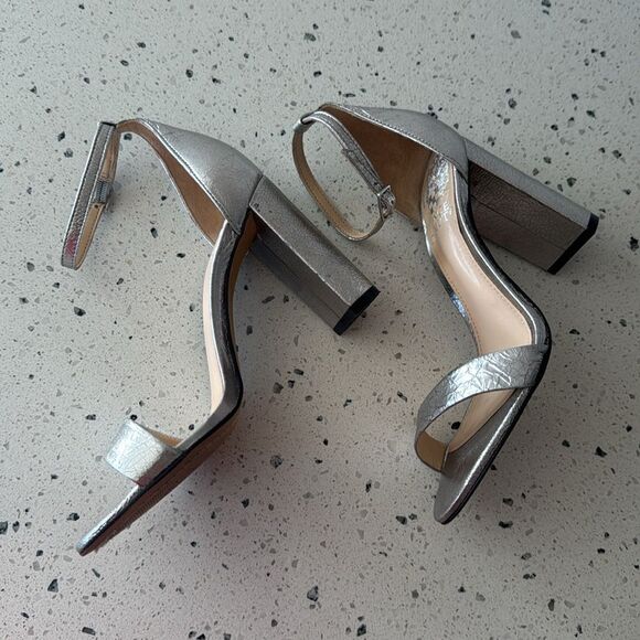 Vince Camuto MAIRANA Leather Metallic Silver Block Heel Sandals Shoes Size 5.5M - Picture 10 of 12
